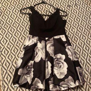 Super cute formal dress